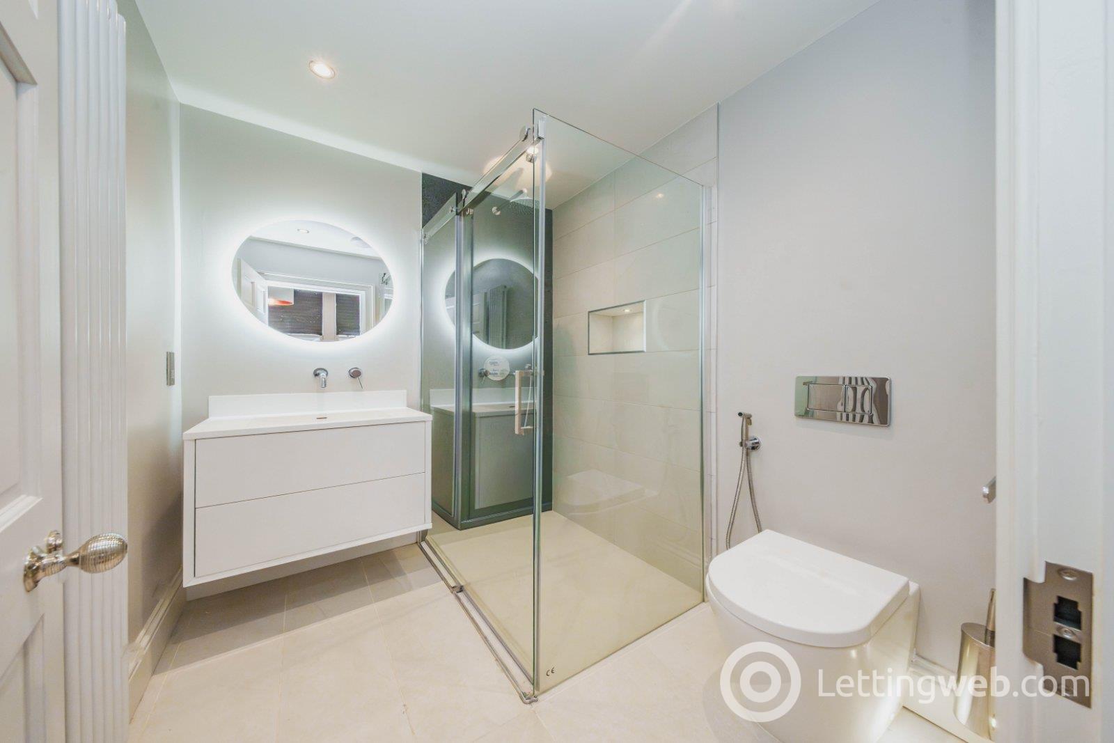 Property to rent in Albany Street, Edinburgh, Midlothian, EH1