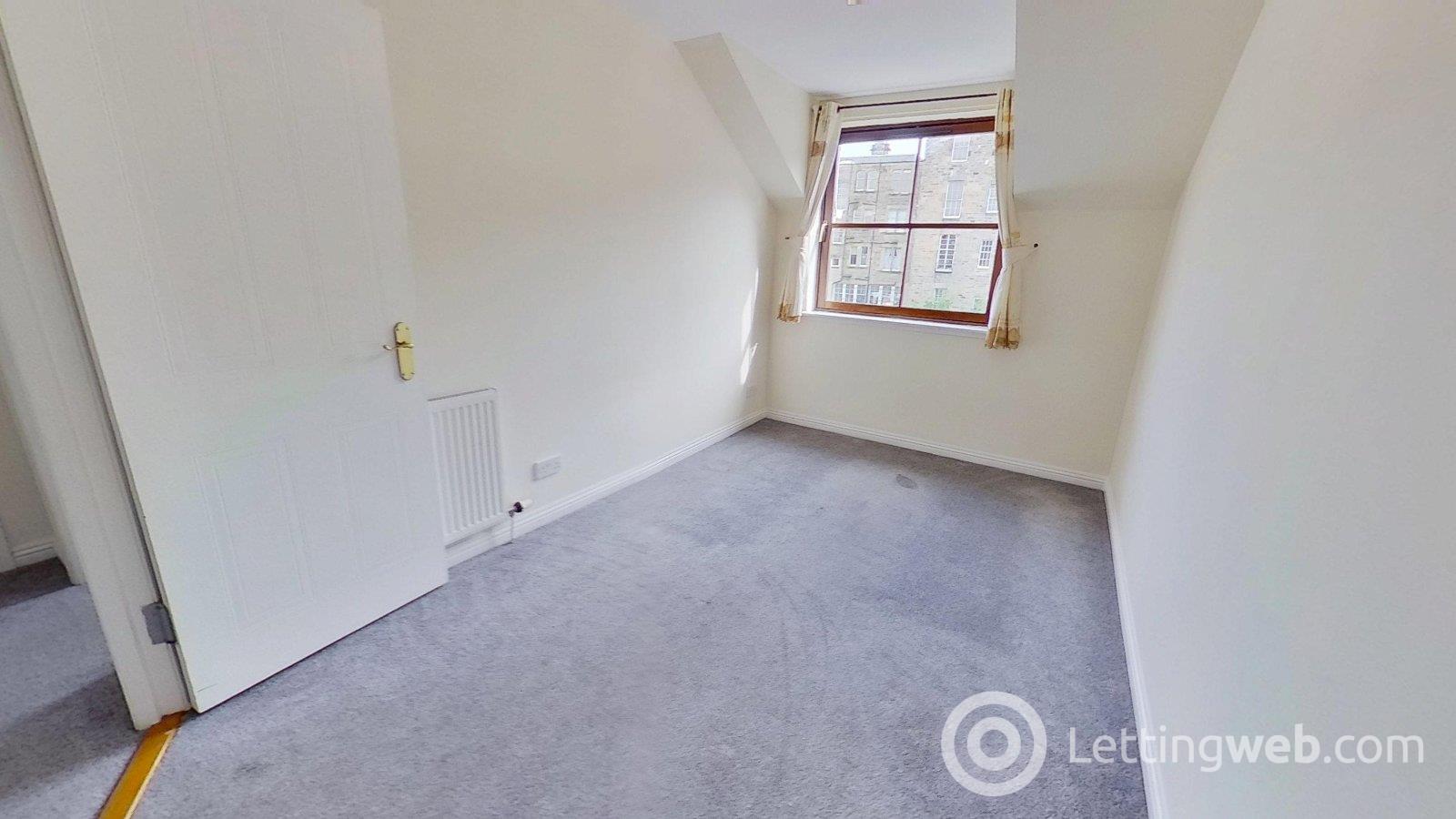 Property to rent in Huntingdon Place, Edinburgh, EH7