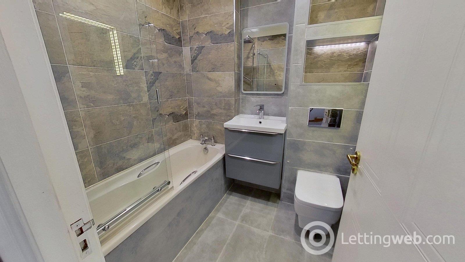 Property to rent in Huntingdon Place, Edinburgh, EH7