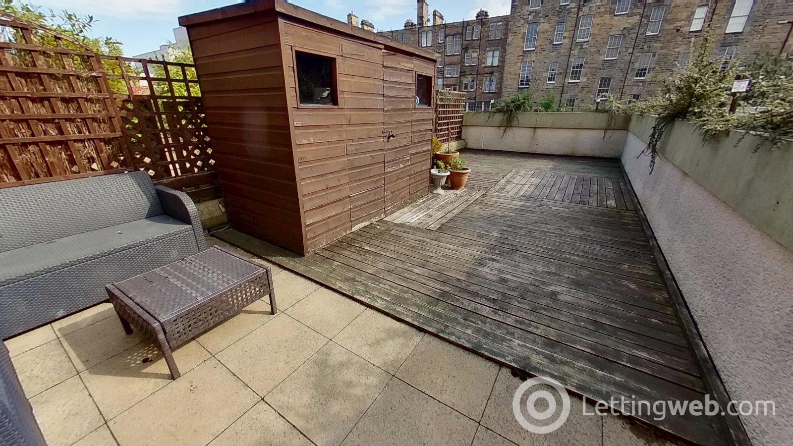 Property to rent in Huntingdon Place, Edinburgh, EH7
