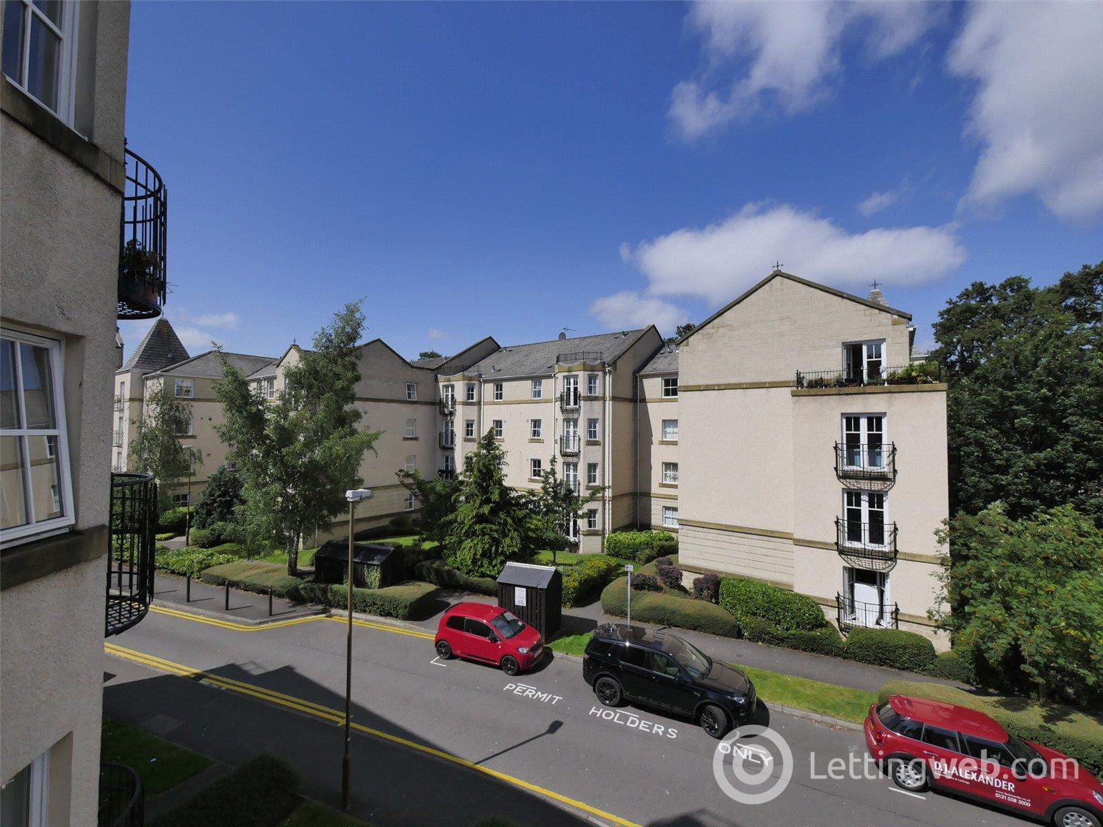 Property to rent in Huntingdon Place, Edinburgh, EH7
