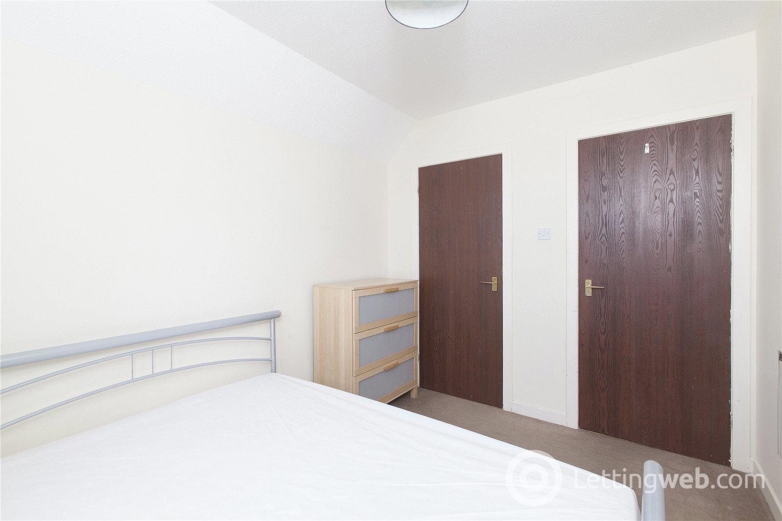 Property to rent in Hawthornden Place, Leith, Edinburgh, EH7