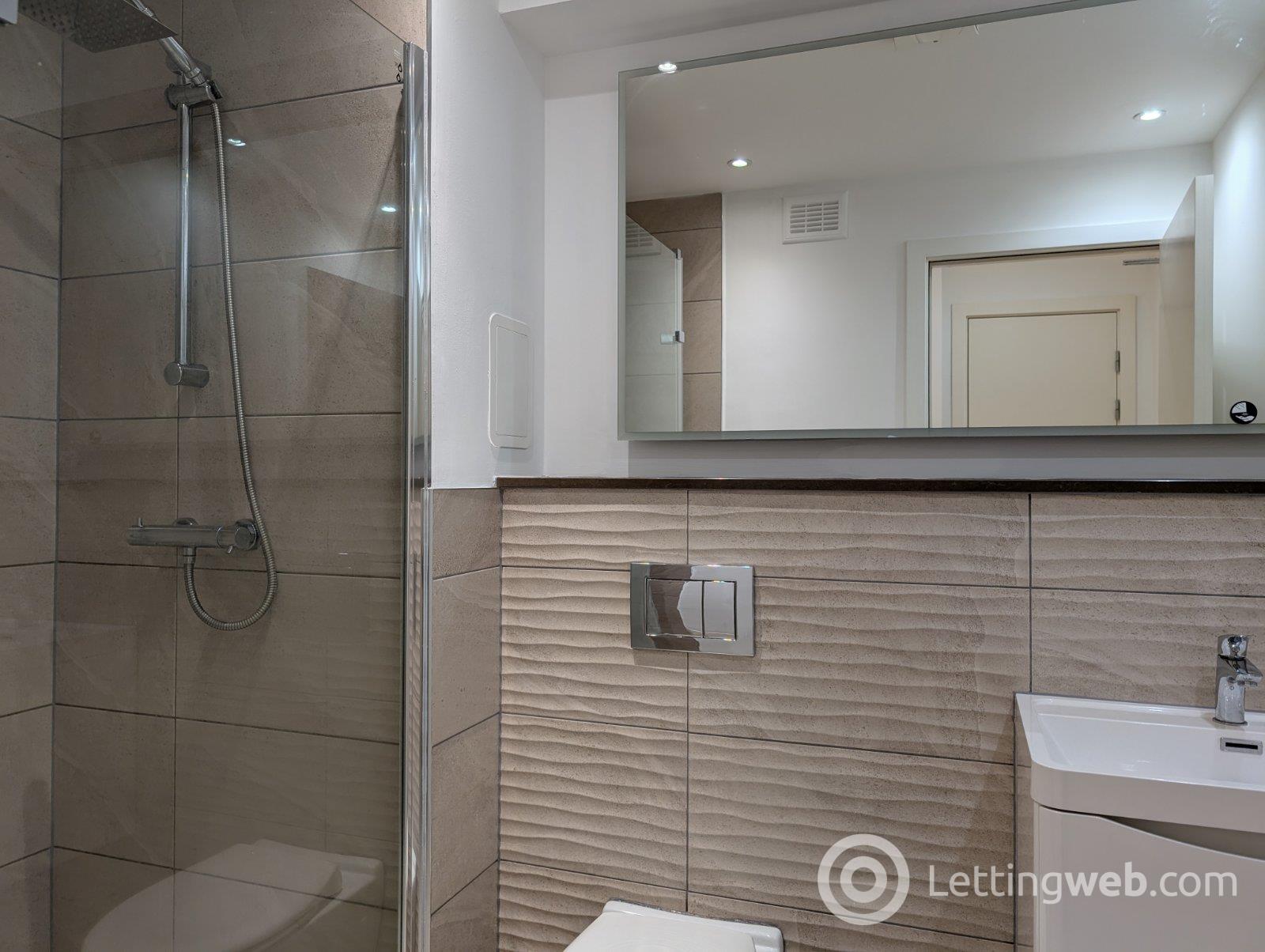 Property to rent in St Vincent Place, EH3