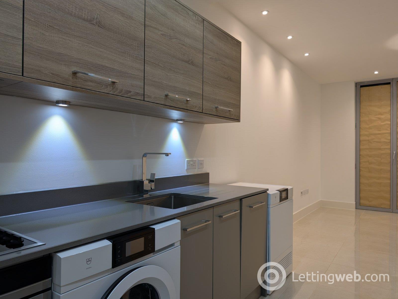 Property to rent in St Vincent Place, EH3