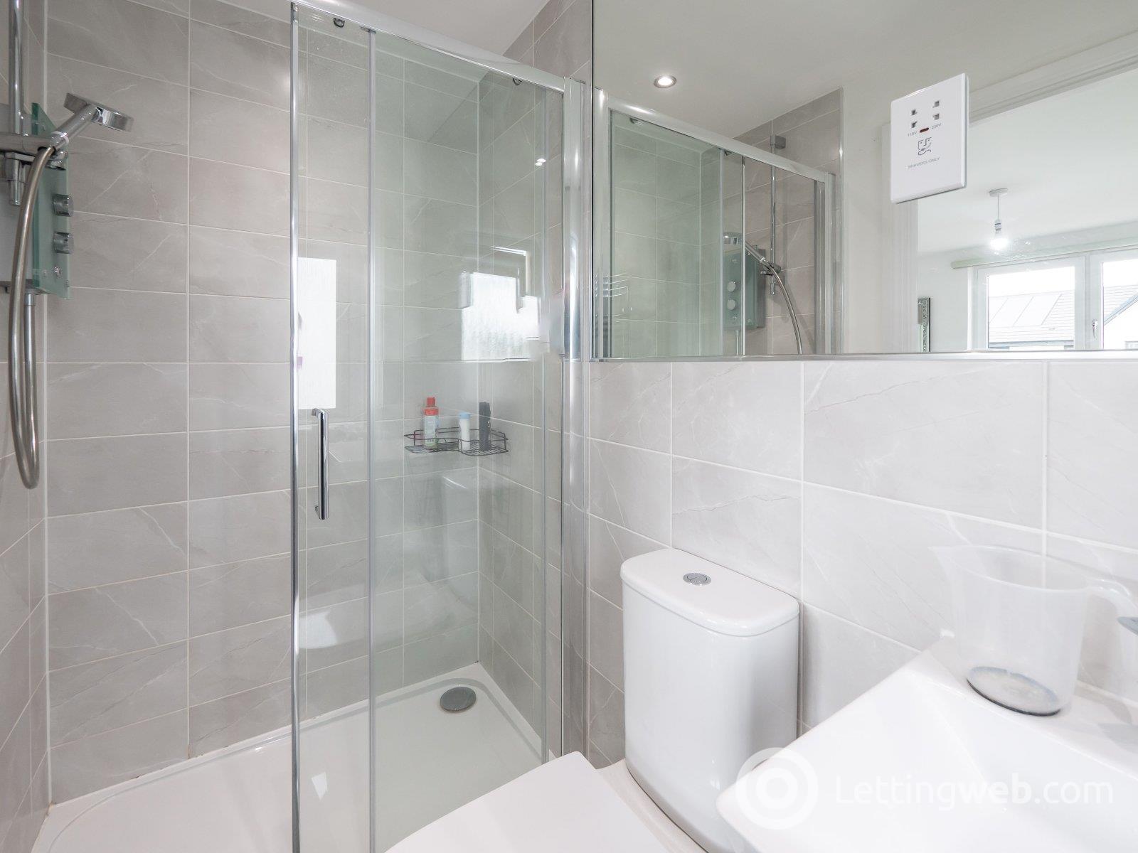 Property to rent in Meadowsweet Drive, Edinburgh, EH4