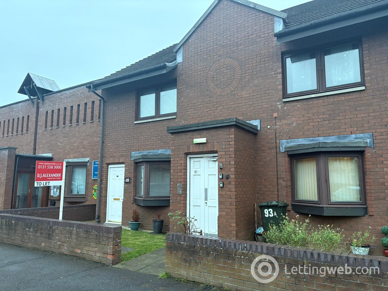 Property to rent in Saughtonhall Drive, Edinburgh, EH12