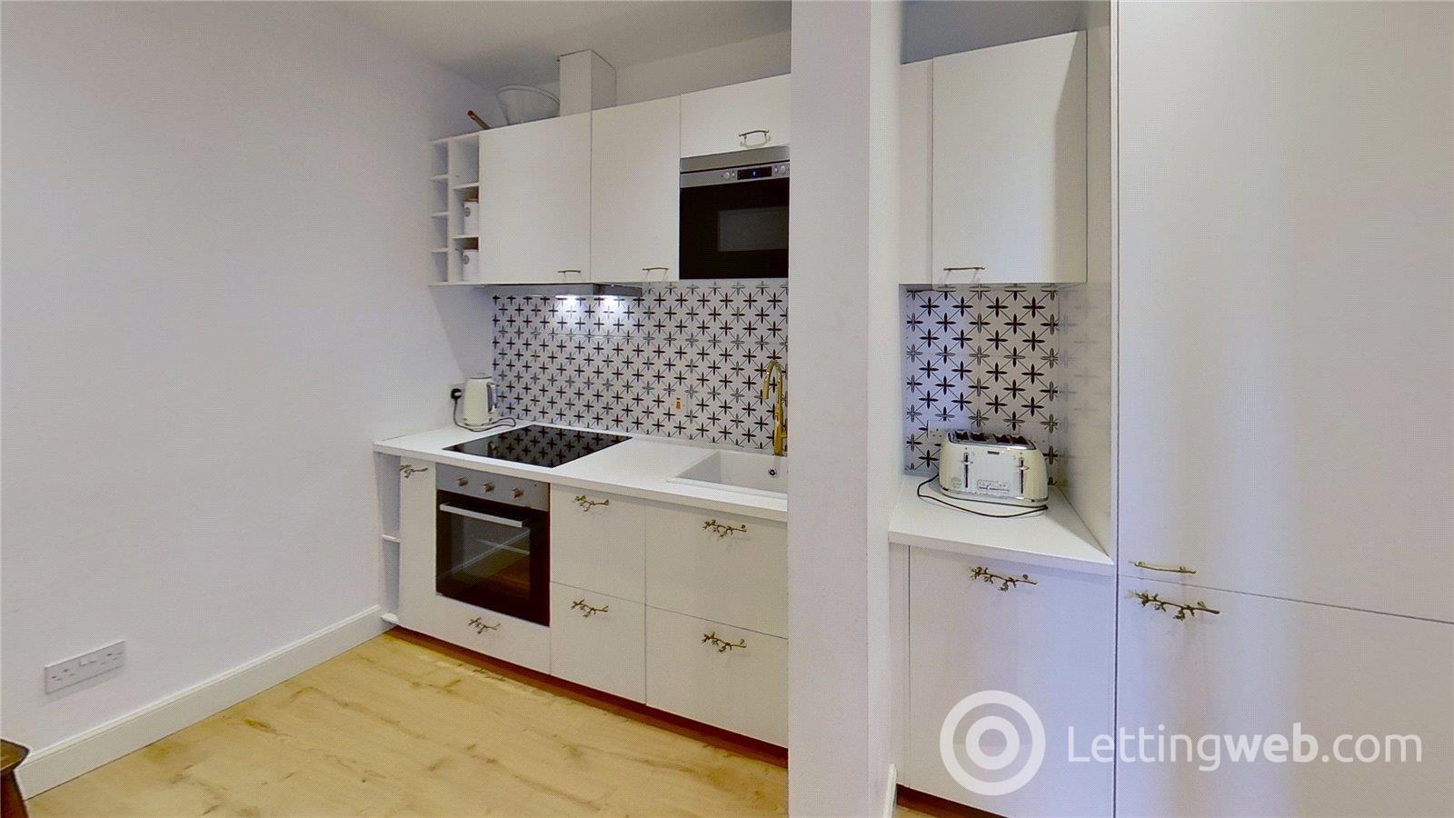 Property to rent in St Peter's Place, Edinburgh, EH3