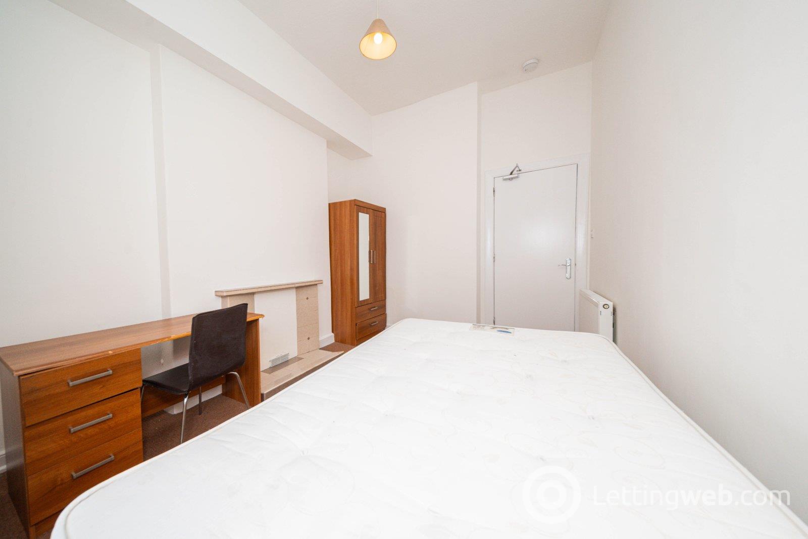 Property to rent in (1f2) Montague Street, Edinburgh, EH8