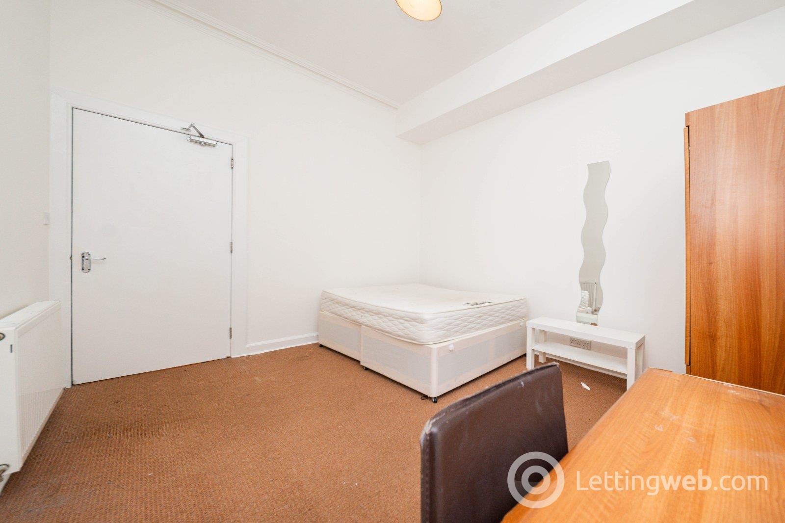 Property to rent in (1f2) Montague Street, Edinburgh, EH8