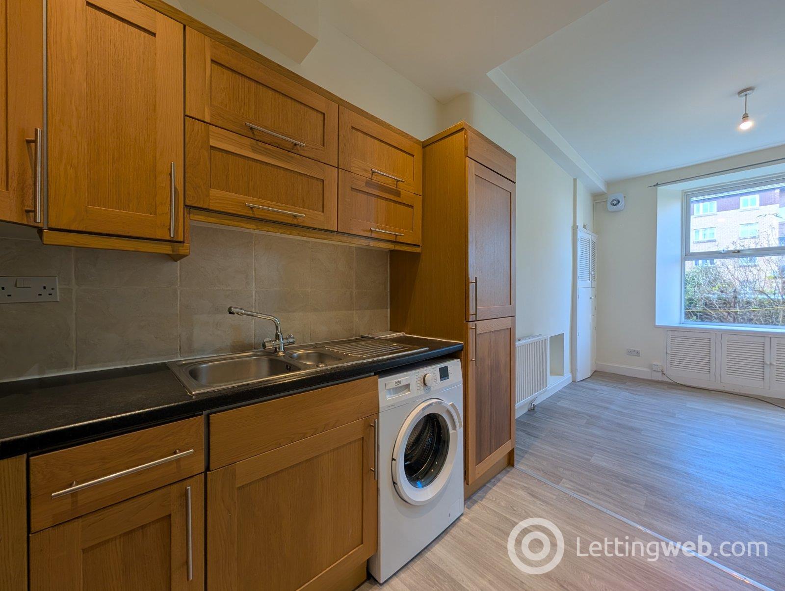 Property to rent in Dalgety Avenue, Meadowbank, Edinburgh, EH7