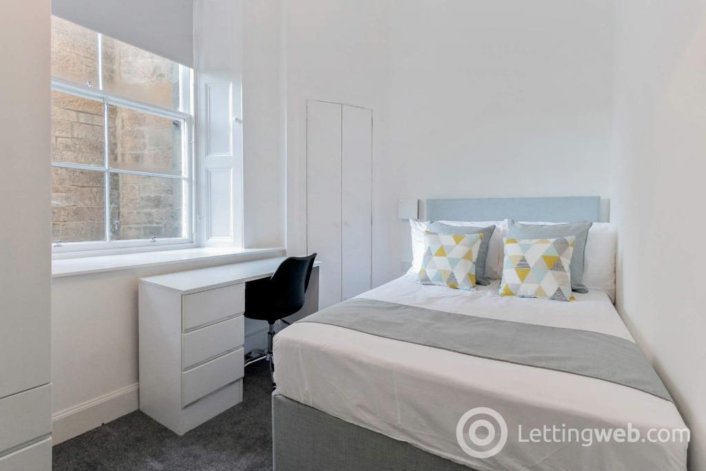 Property to rent in Crighton Place, Leith, Edinburgh, EH7