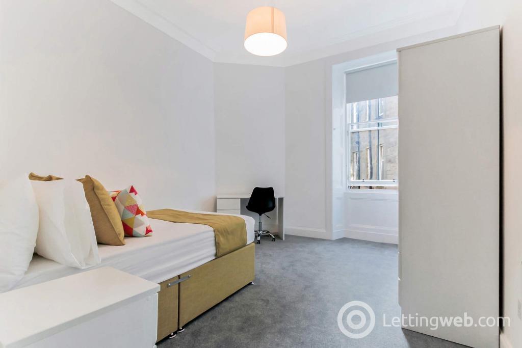 Property to rent in Crighton Place, Leith, Edinburgh, EH7