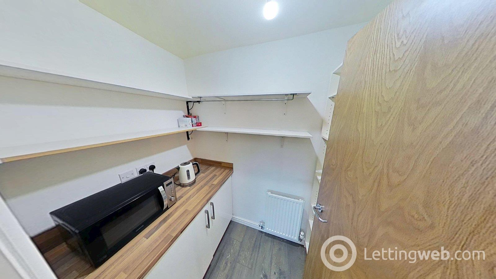 Property to rent in Maplewood Park, Edinburgh, EH12