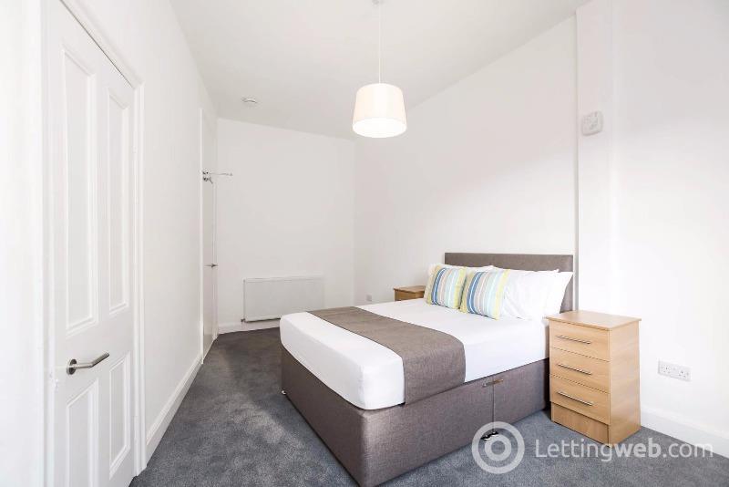 Property to rent in Harrison Gardens, Edinburgh, EH11