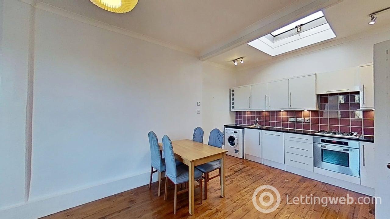 Property to rent in Broughton Road, Edinburgh, EH7