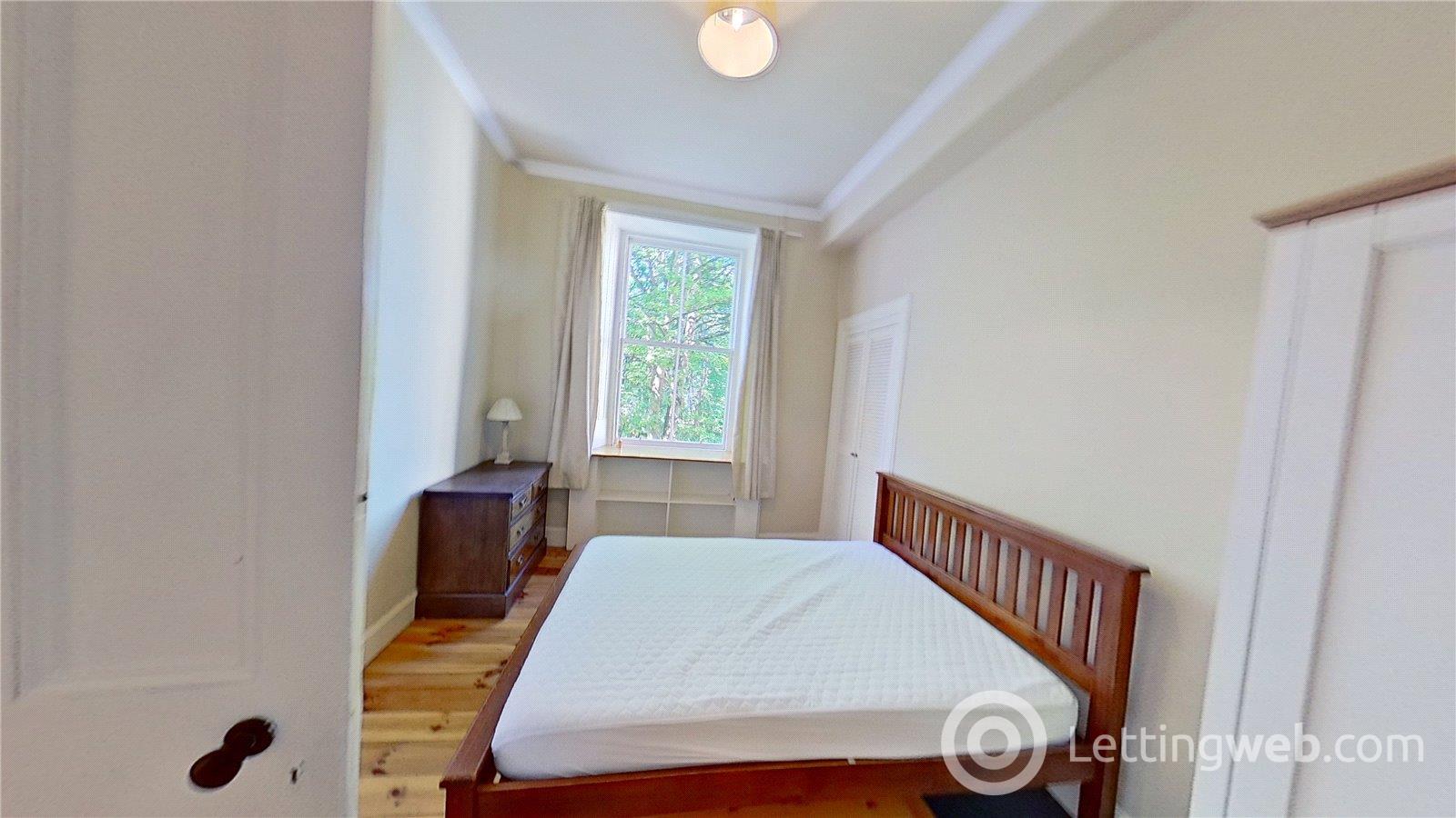 Property to rent in Albert Street, Edinburgh, EH7