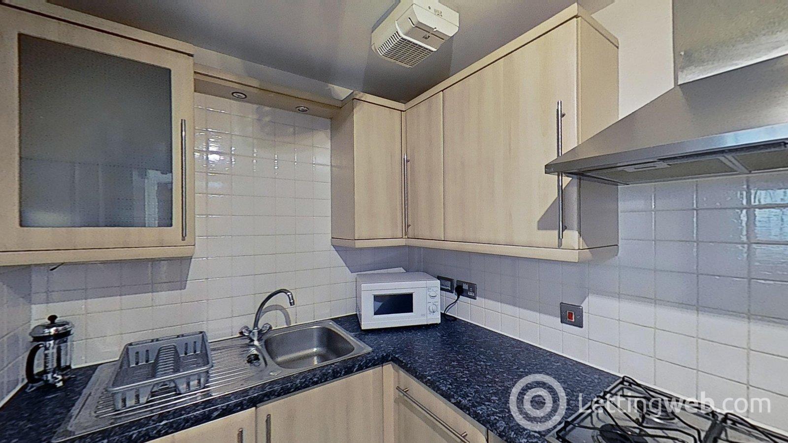 Property to rent in Old Tolbooth Wynd, Edinburgh, EH8