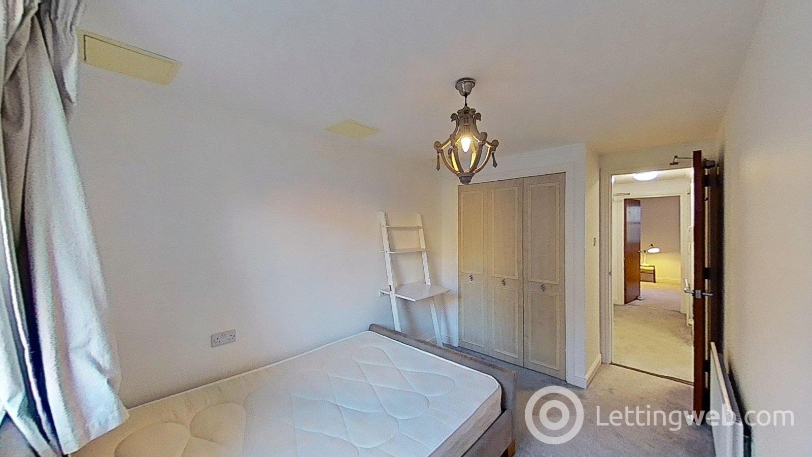 Property to rent in Old Tolbooth Wynd, Edinburgh, EH8