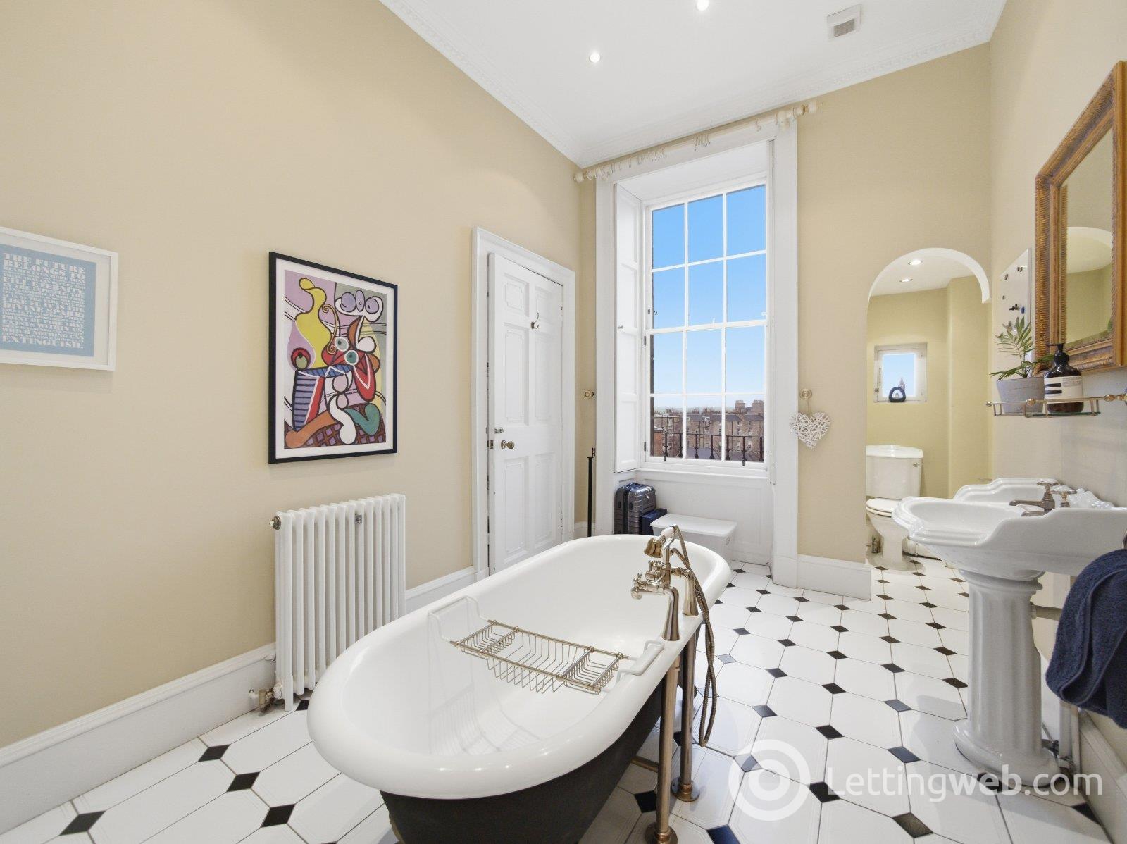 Property to rent in Albany Street, Edinburgh, EH1