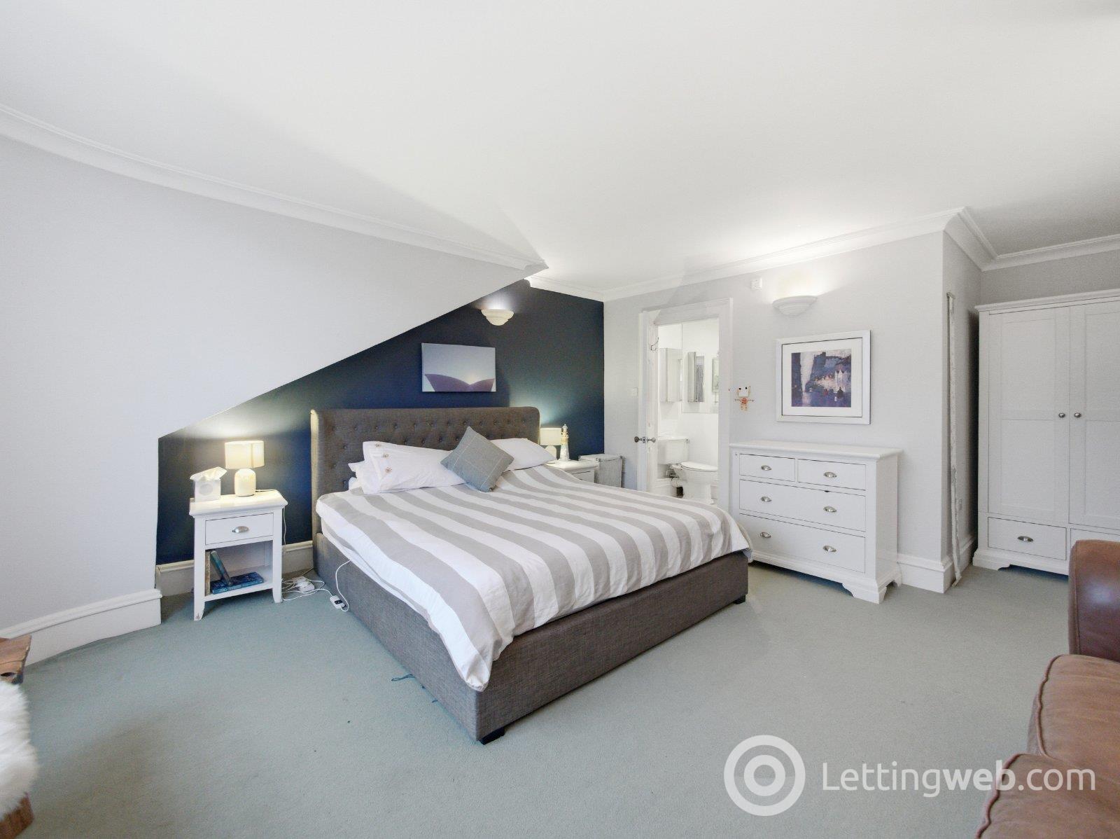 Property to rent in Albany Street, Edinburgh, EH1