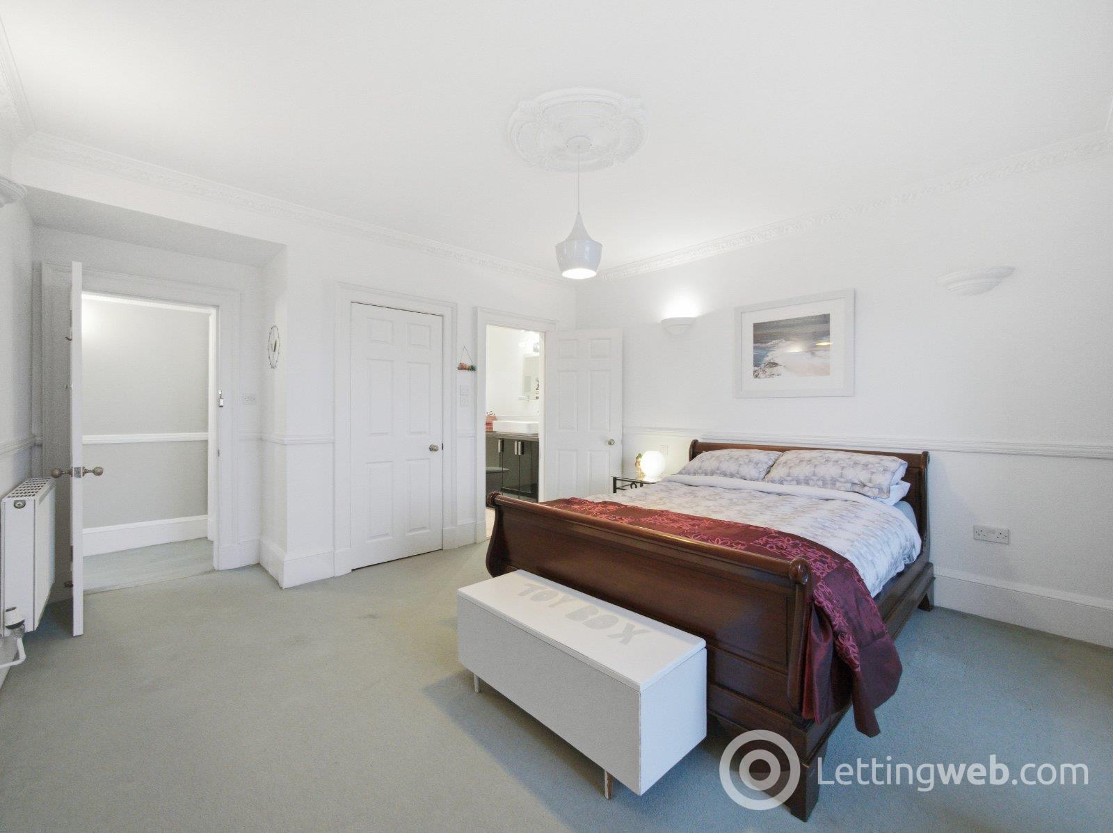 Property to rent in Albany Street, Edinburgh, EH1