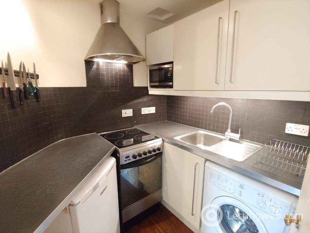 Property to rent in Westfield Road, Edinburgh, EH11