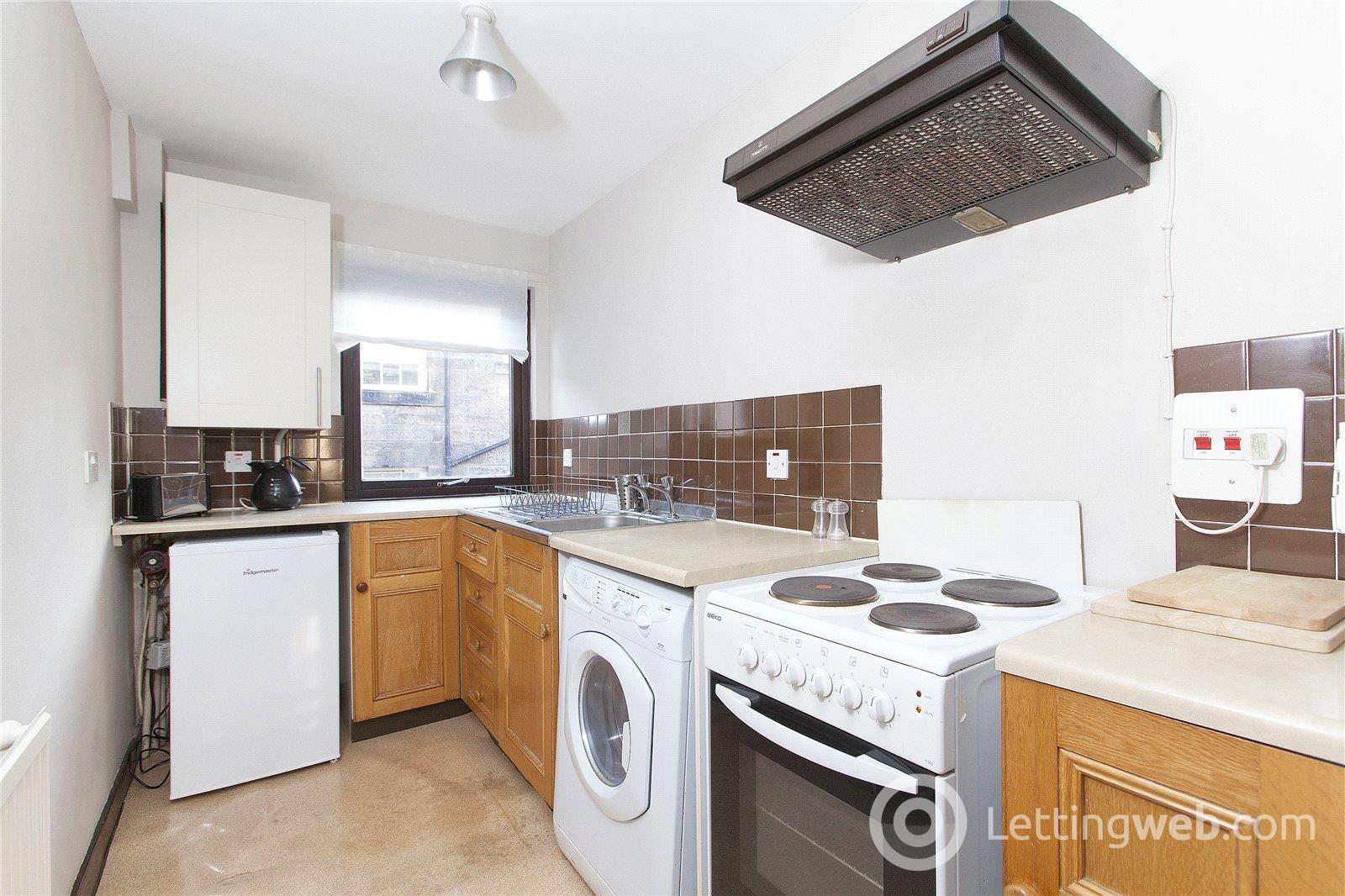 Property to rent in Atholl Crescent Lane, Edinburgh, EH3