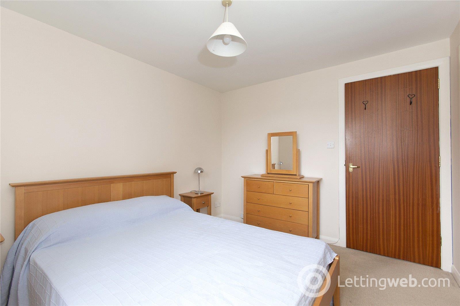 Property to rent in St Ninians Way, Edinburgh, EH21