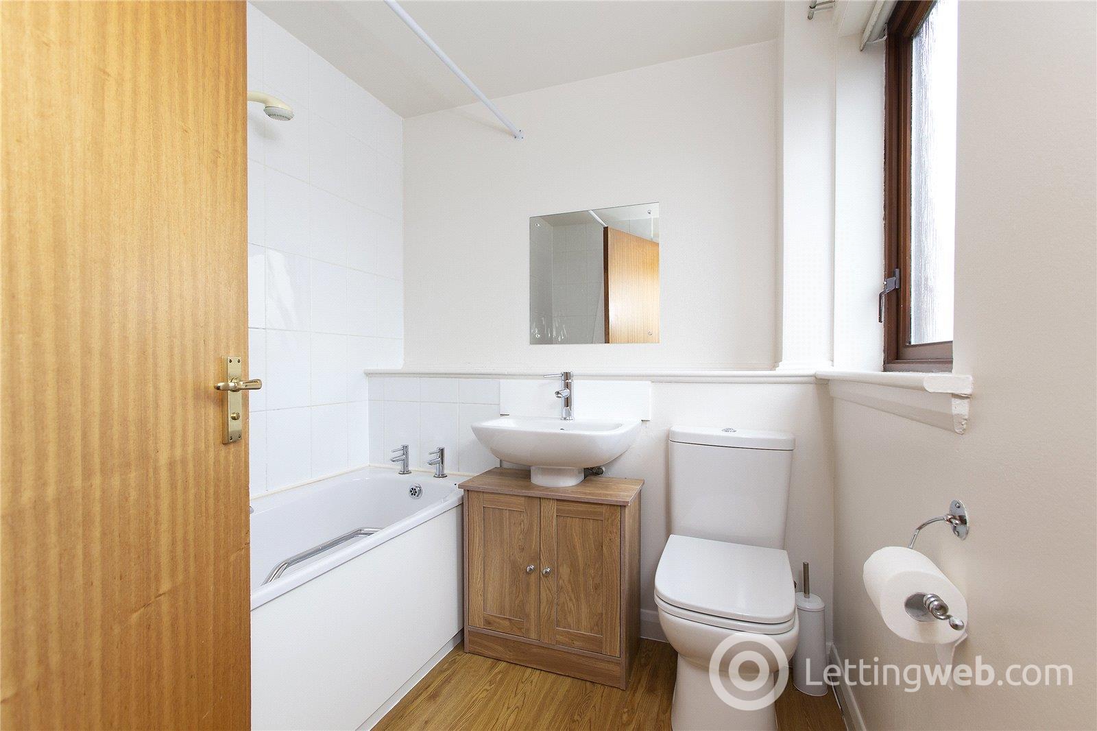 Property to rent in St Ninians Way, Edinburgh, EH21