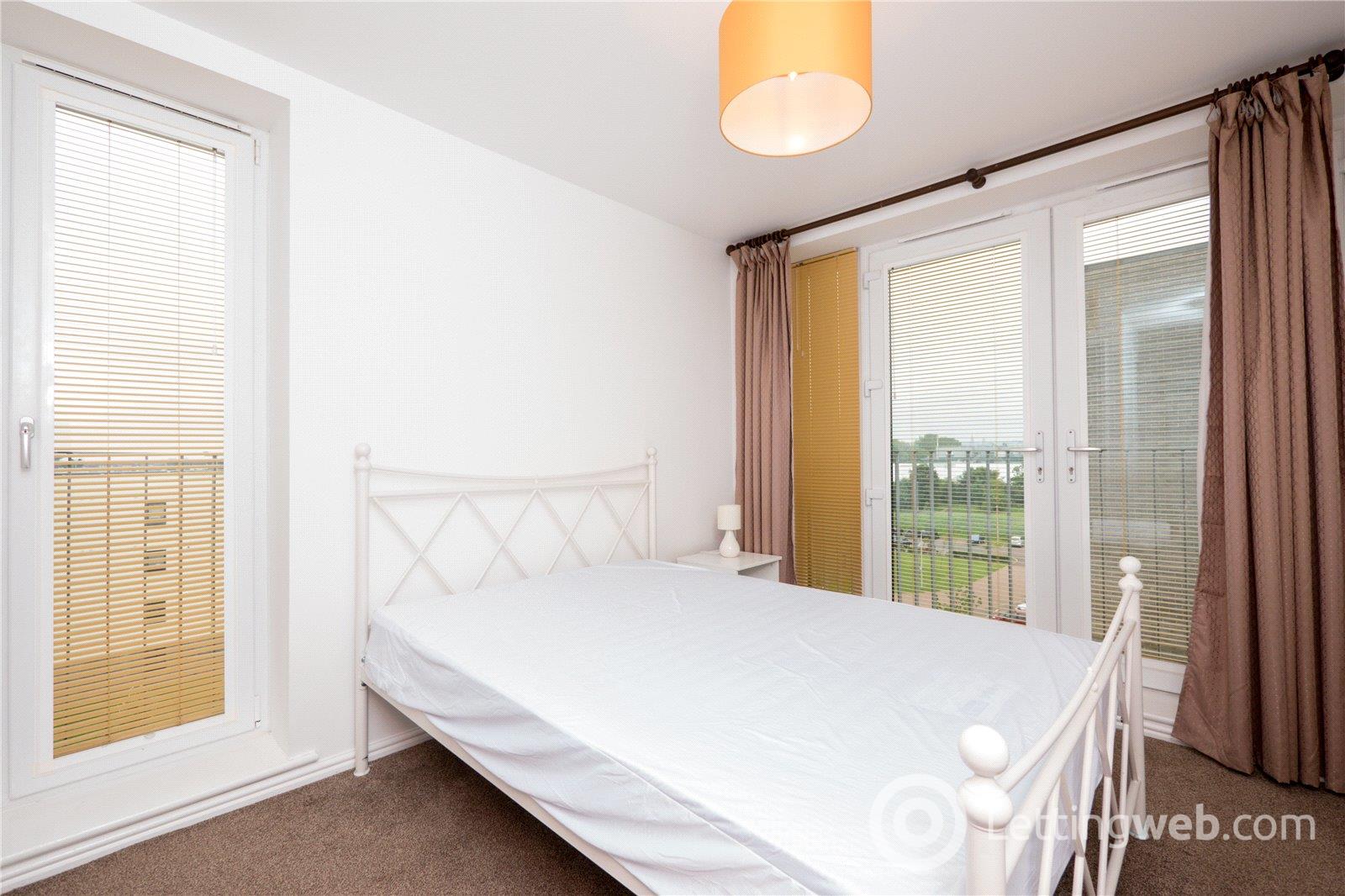 Property to rent in Arneil Drive, Edinburgh, EH5