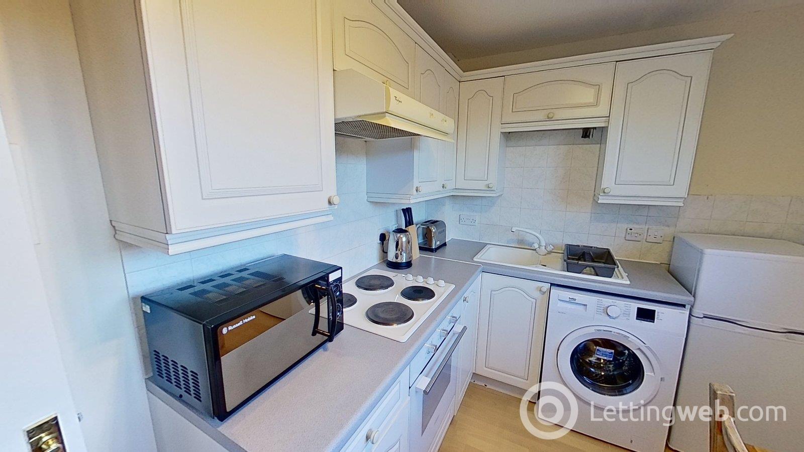 Property to rent in Tytler Gardens, Edinburgh, EH8