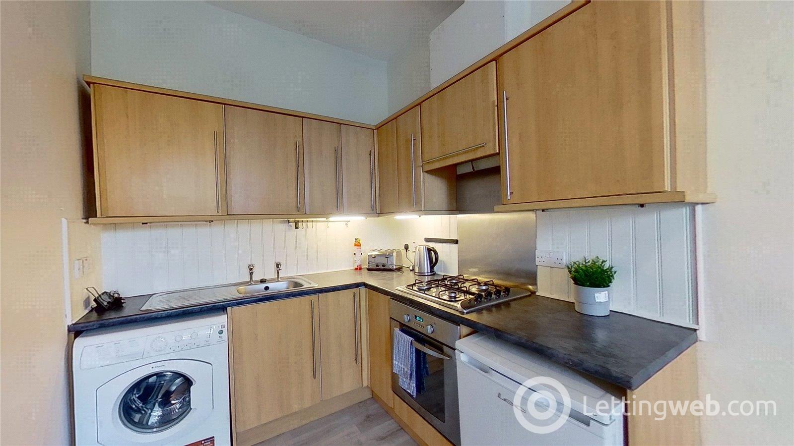 Property to rent in Broughton Road, Edinburgh, EH7