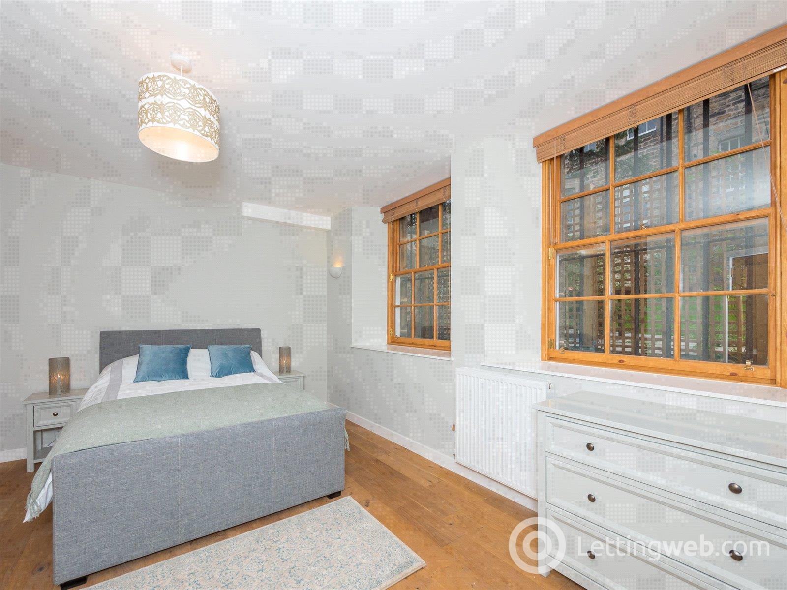 Property to rent in Albany Street Lane, Edinburgh, EH1