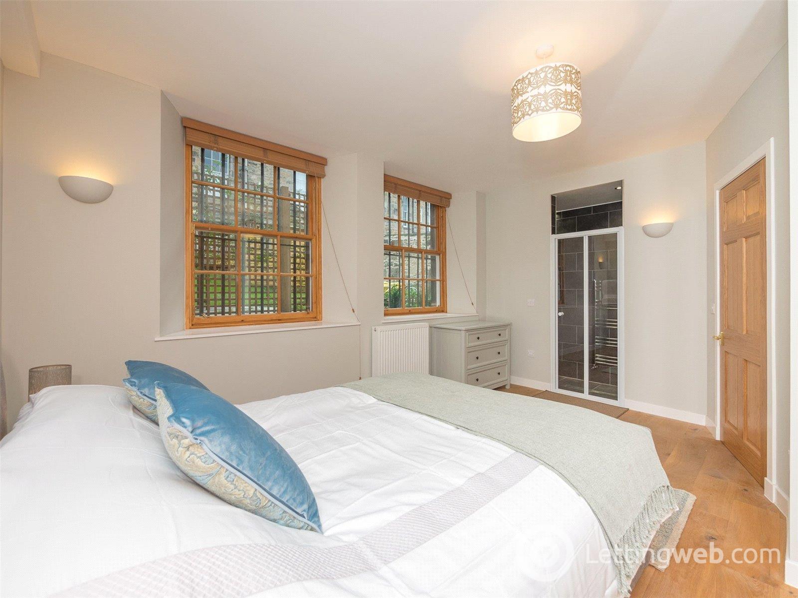 Property to rent in Albany Street Lane, Edinburgh, EH1