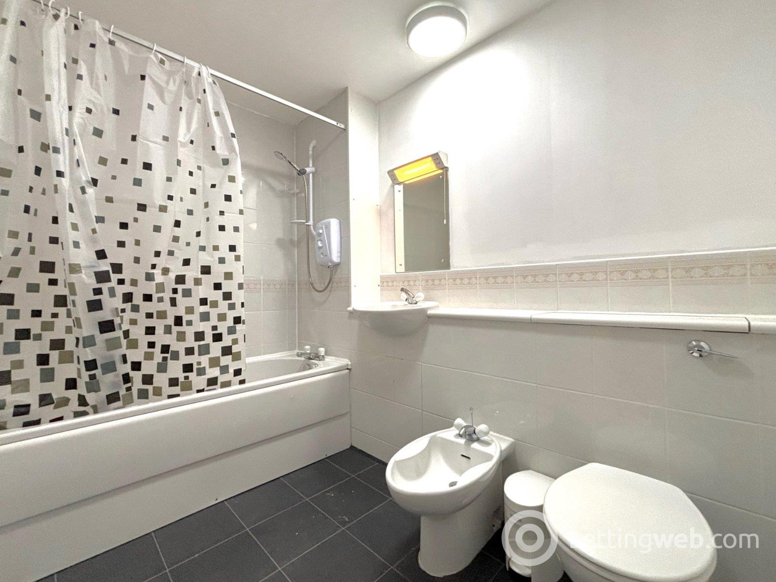 Property to rent in East Werberside, Edinburgh, EH4