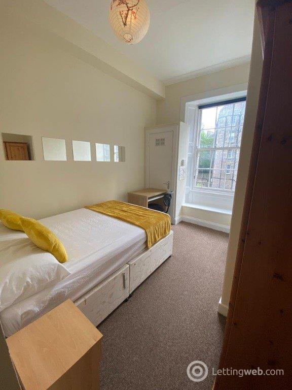 Property to rent in Broughton Place, Edinburgh, EH1