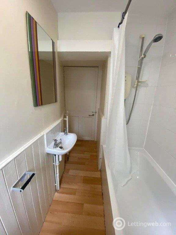 Property to rent in Broughton Place, Edinburgh, EH1