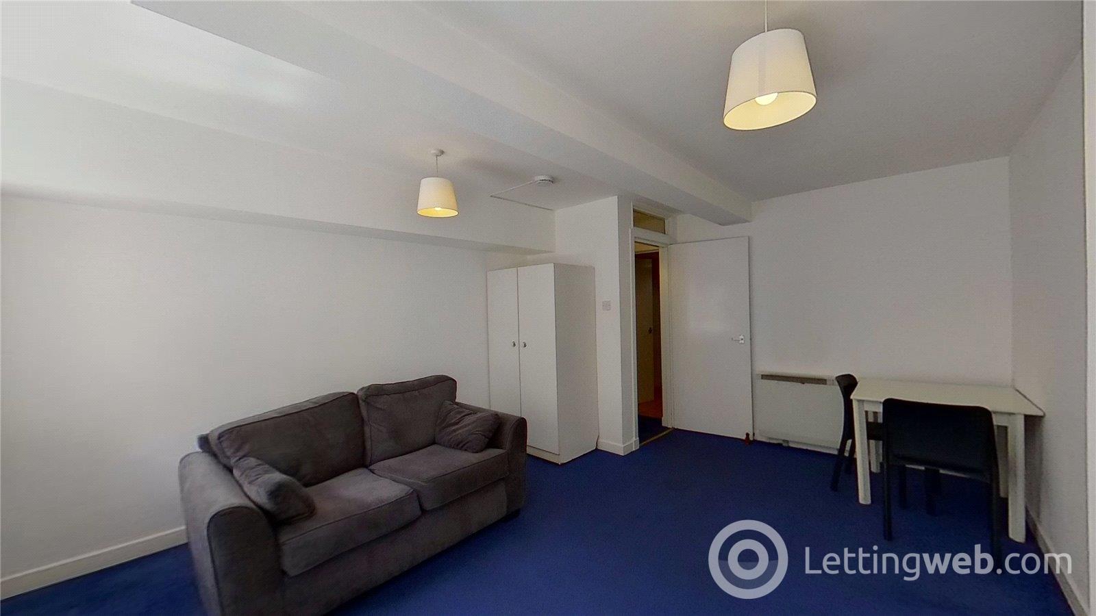 Property to rent in High Street, Edinburgh, EH1