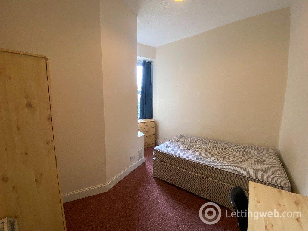 Property to rent in Teviot Place, Edinburgh, EH1