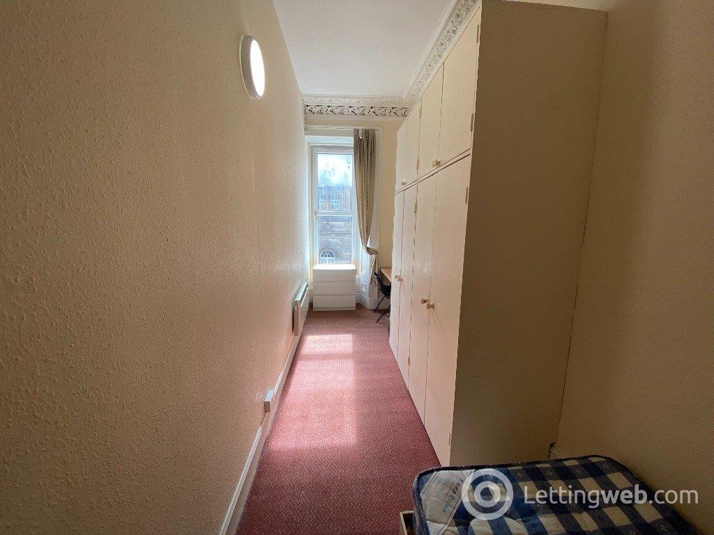 Property to rent in Teviot Place, Edinburgh, EH1