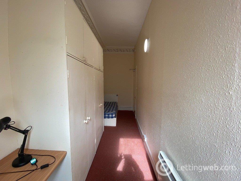 Property to rent in Teviot Place, Edinburgh, EH1