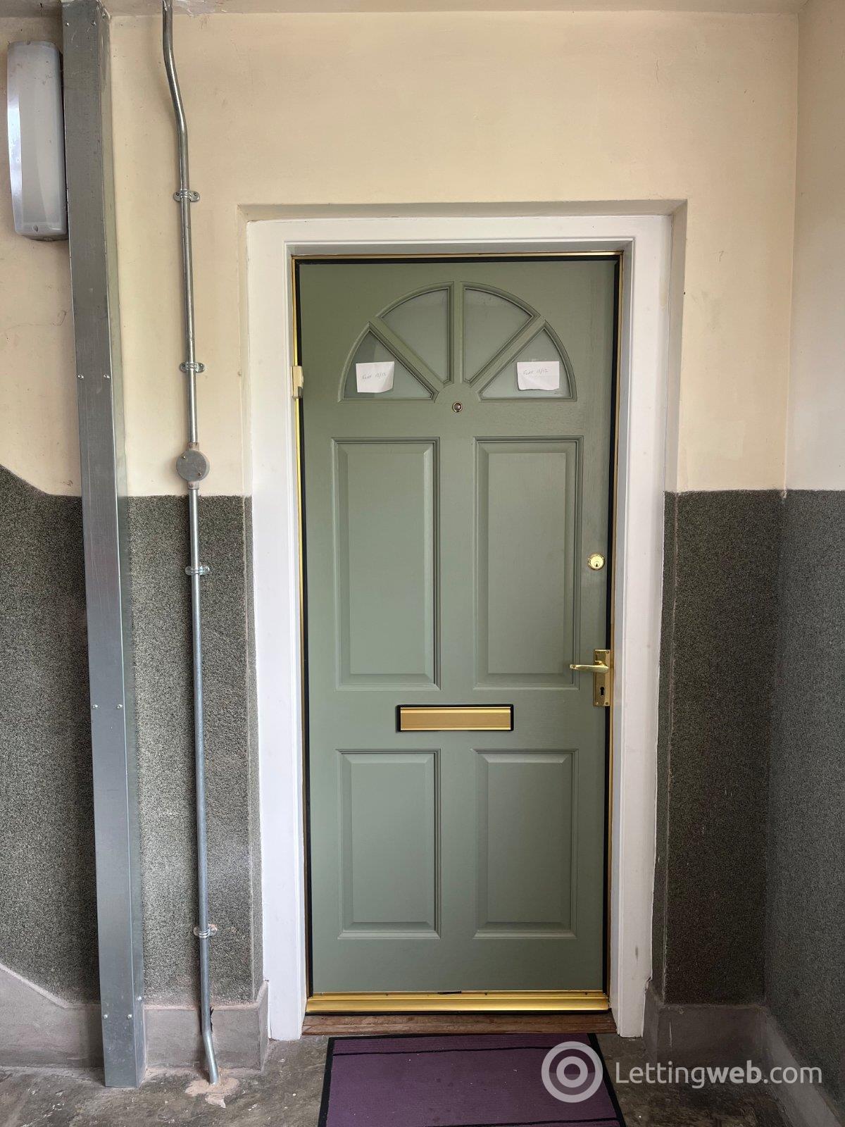 Property to rent in Redbraes Grove, Edinburgh, EH7