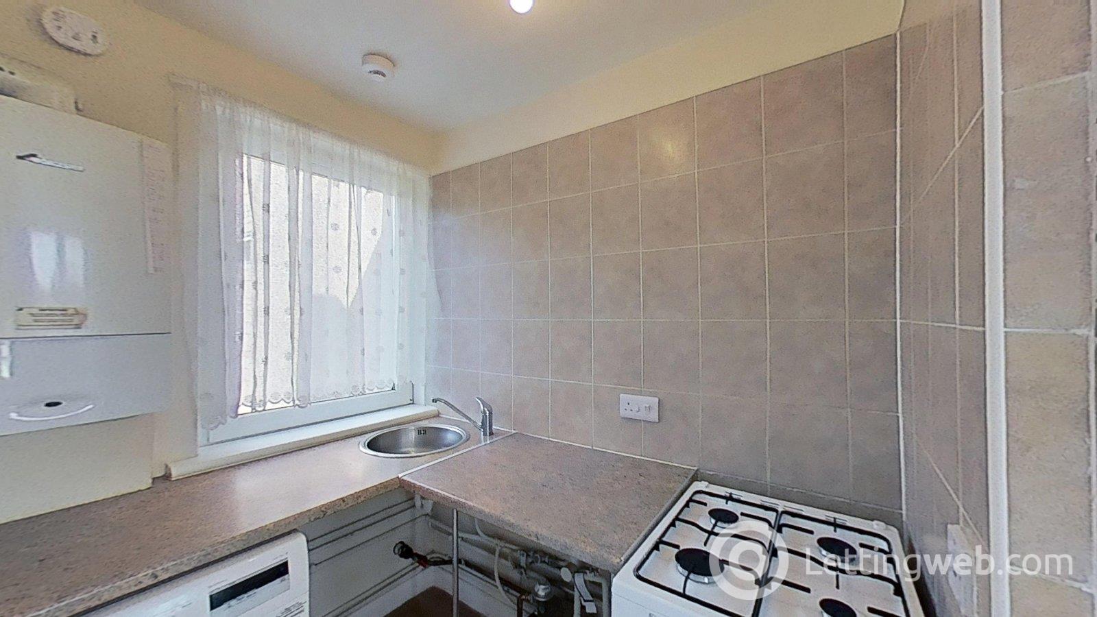 Property to rent in Redbraes Grove, Edinburgh, EH7