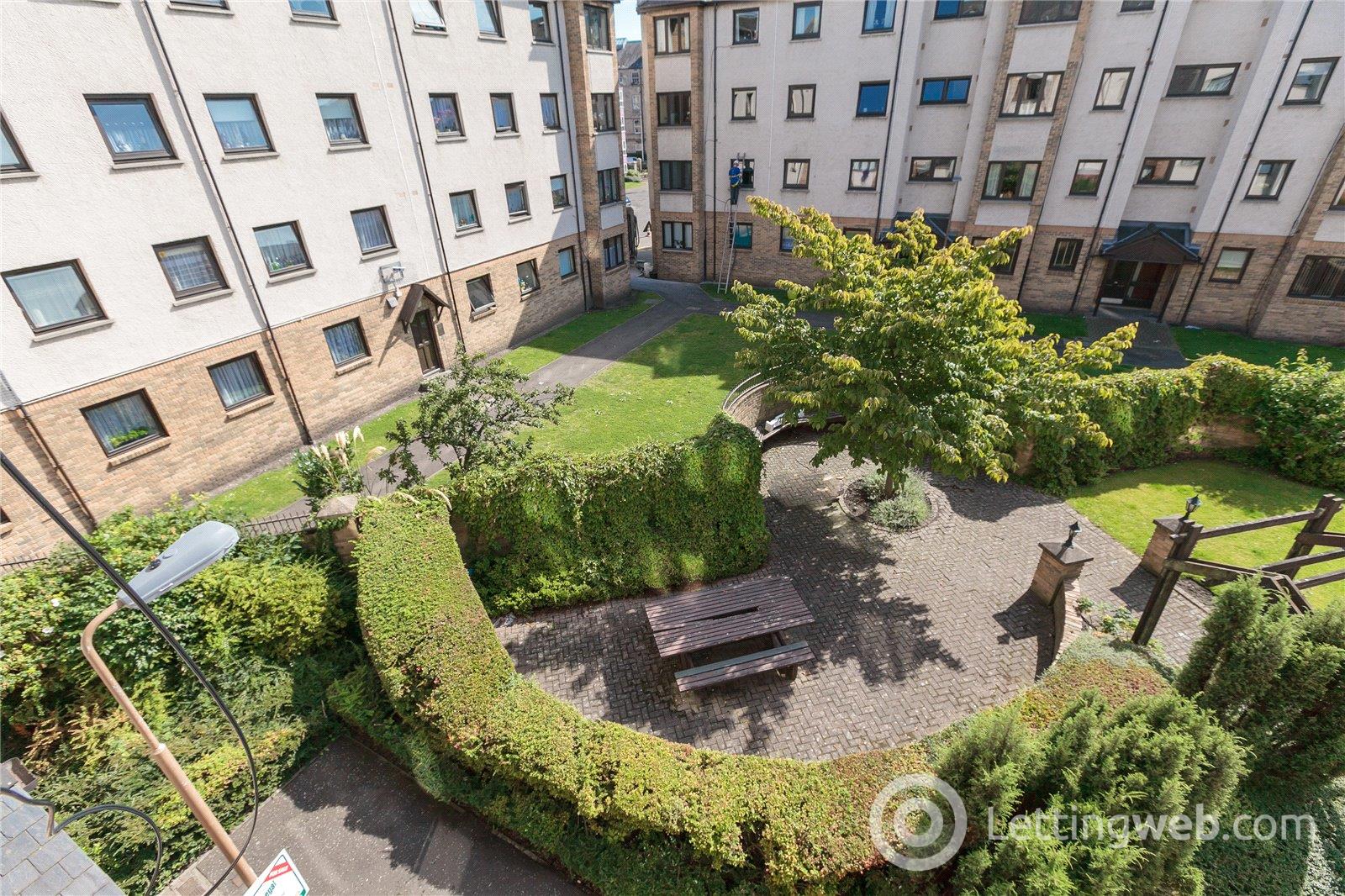 Property to rent in South Lorne Place, Edinburgh, EH6
