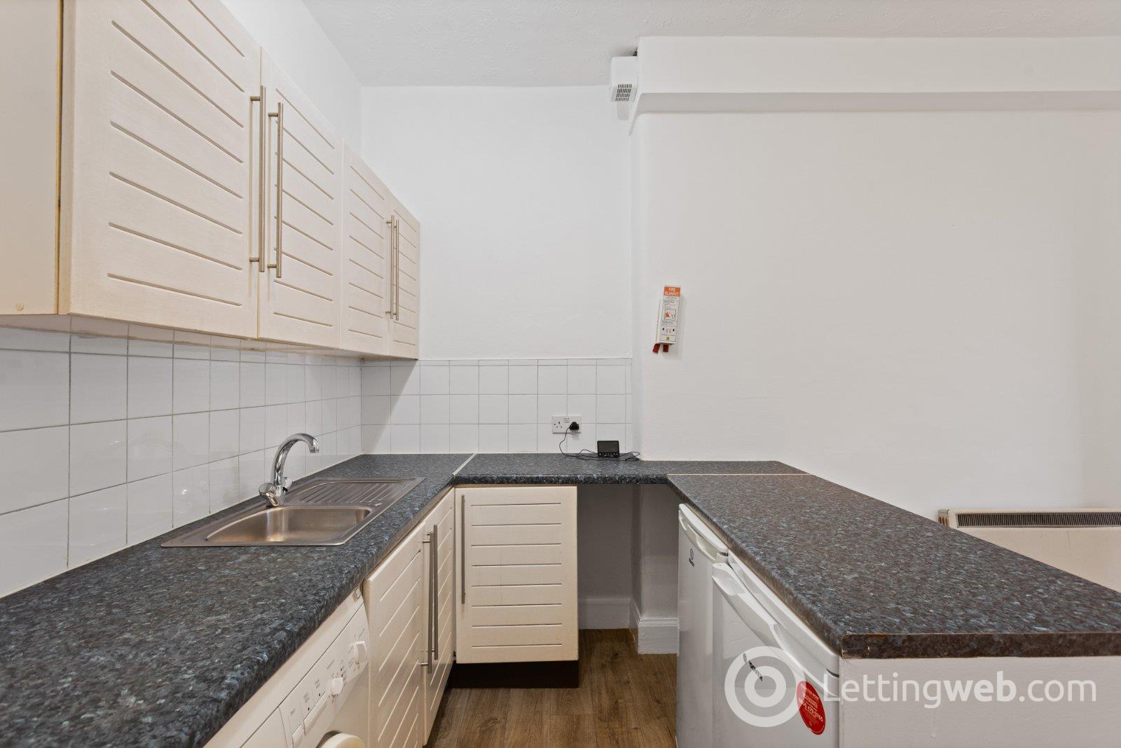 Property to rent in Wheatfield Place, Edinburgh, Midlothian, EH11