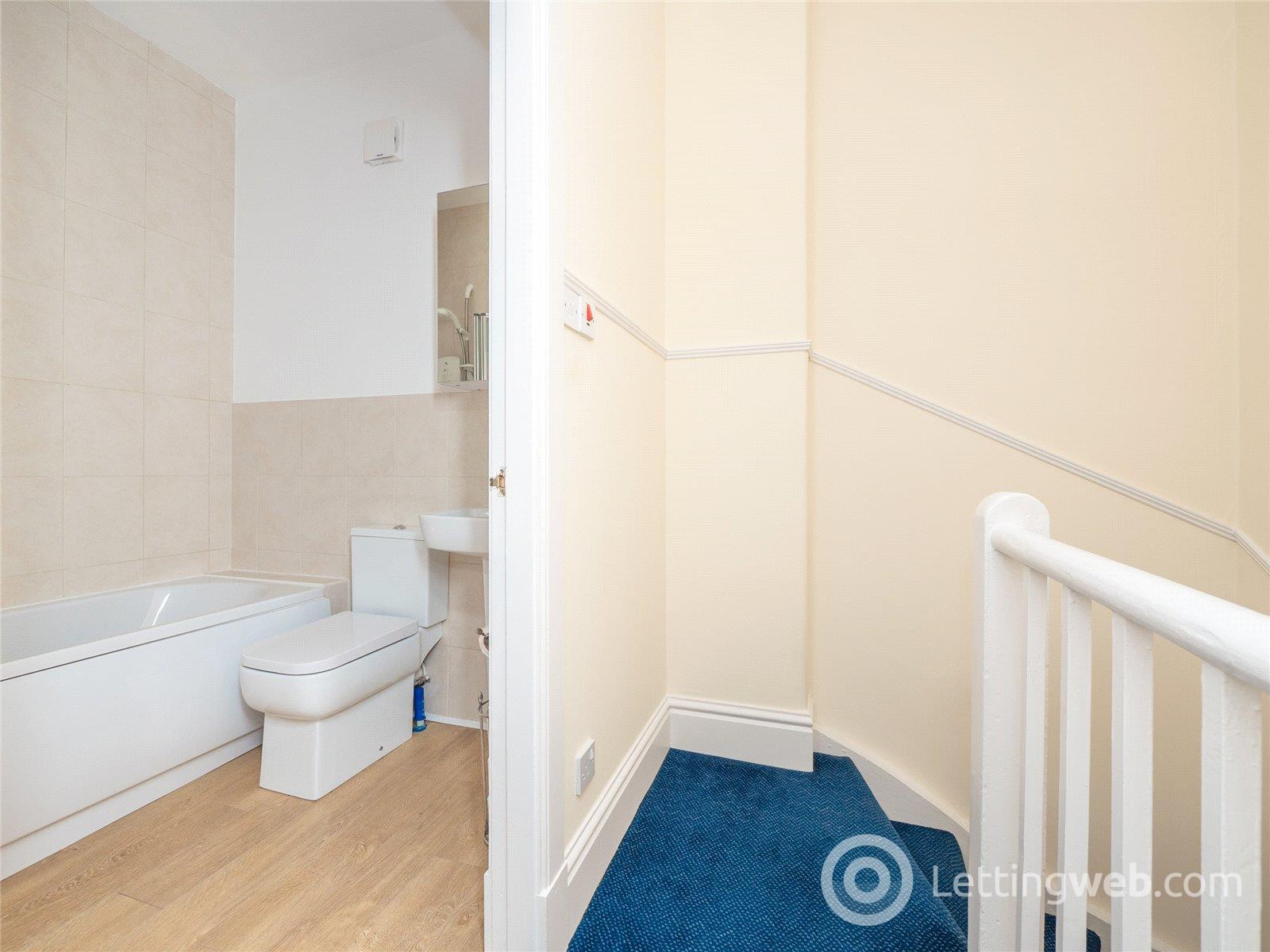 Property to rent in Upper Gray Street, Edinburgh, EH9