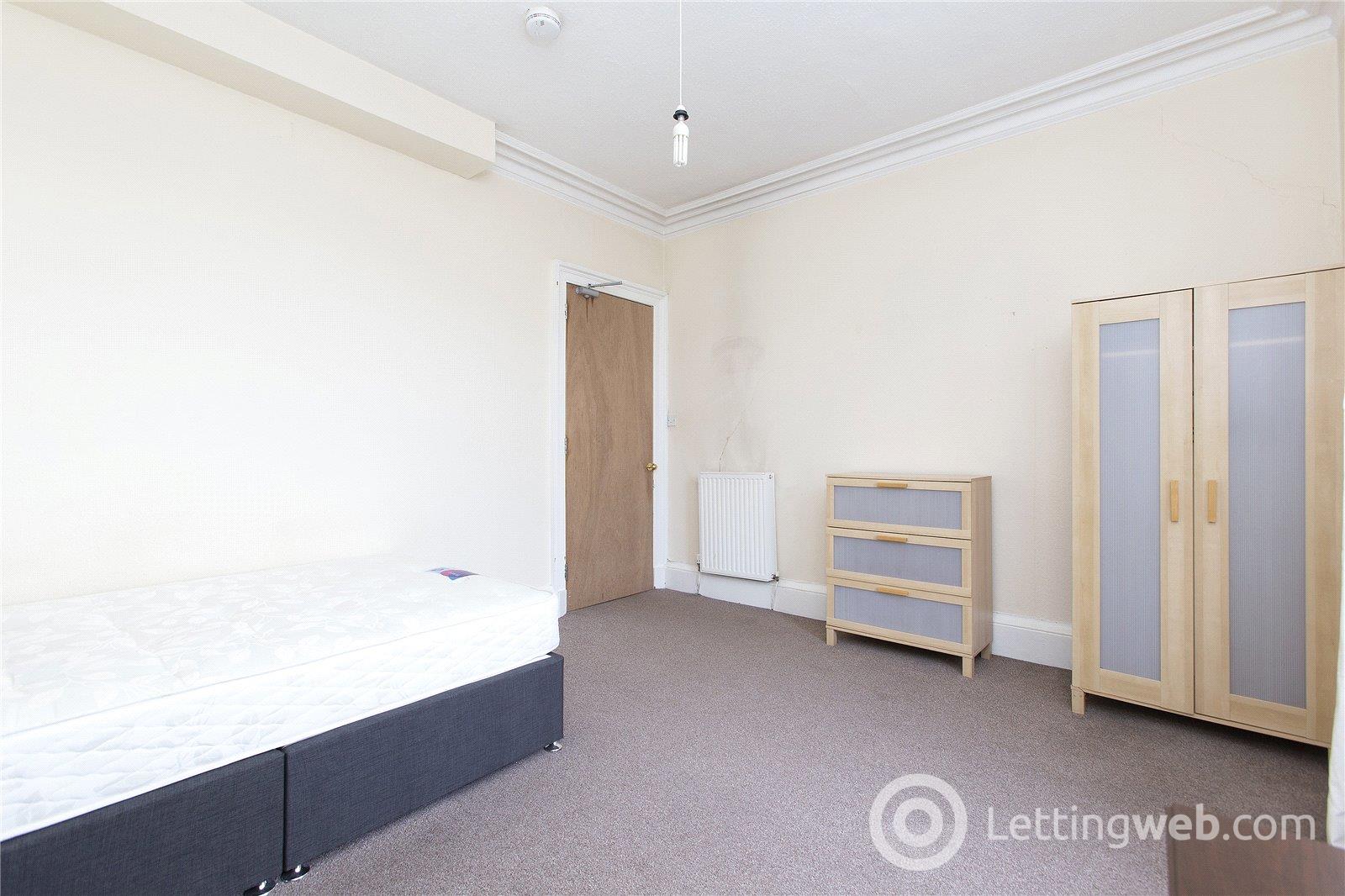 Property to rent in Bruntsfield Place, Edinburgh, EH10