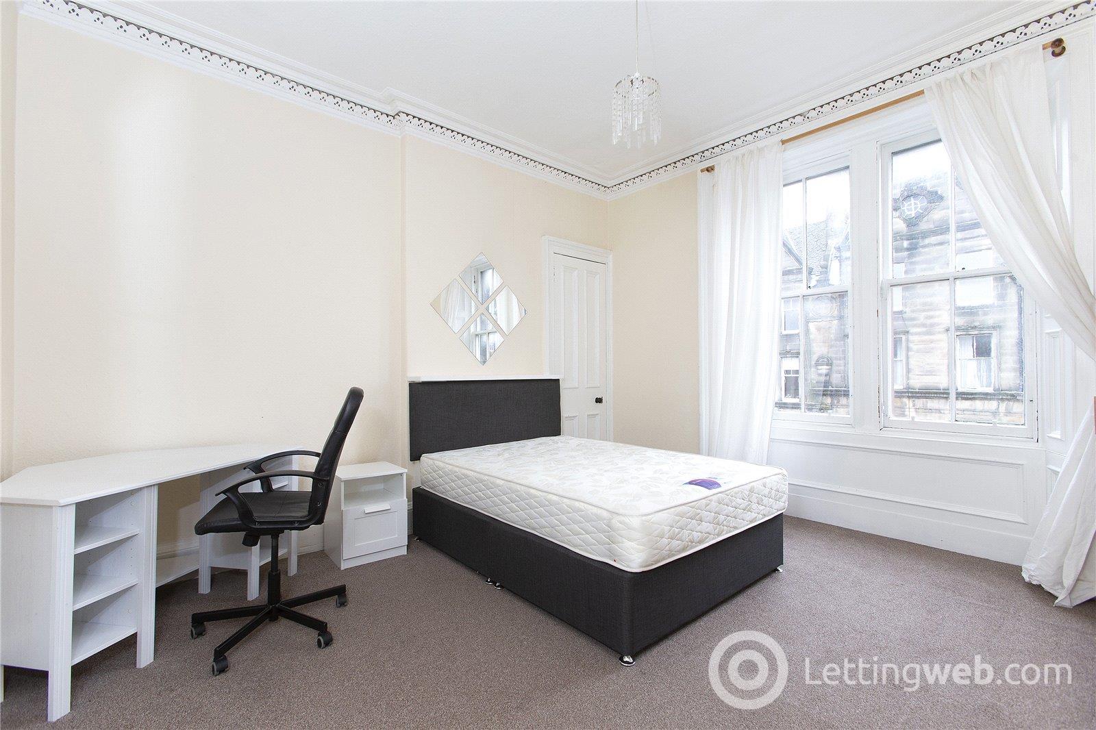 Property to rent in Bruntsfield Place, Edinburgh, EH10