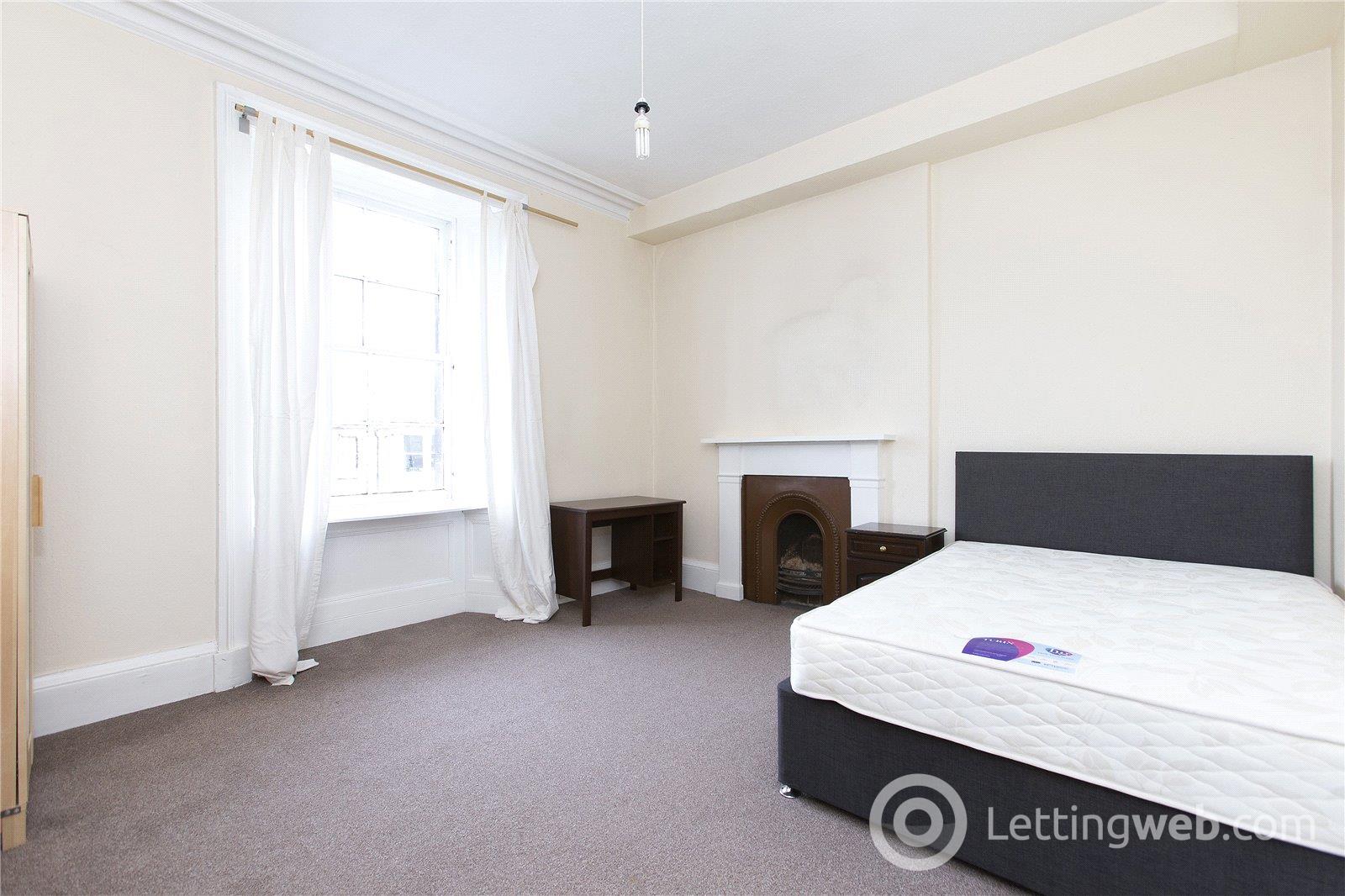 Property to rent in Bruntsfield Place, Edinburgh, EH10