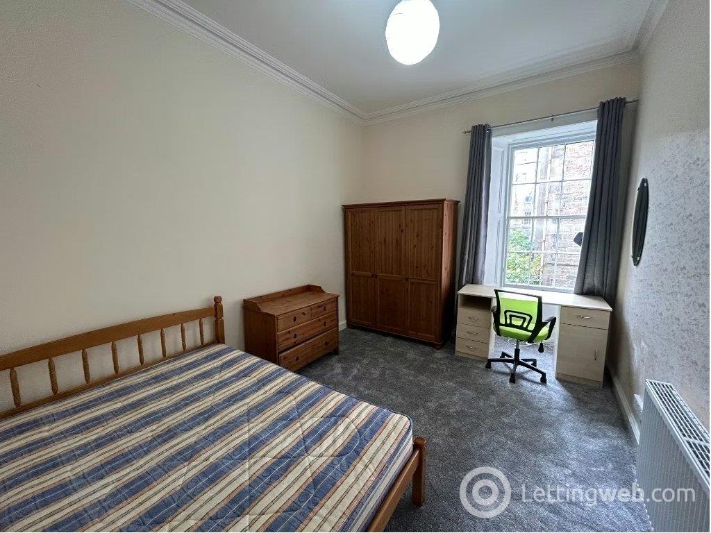 Property to rent in Montague Street, Edinburgh, Midlothian, EH8